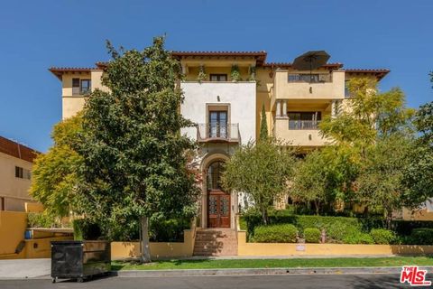 Photo of 10617 EASTBORNE Avenue #PH2, Los Angeles, CA 90024 (MLS # 26833739)