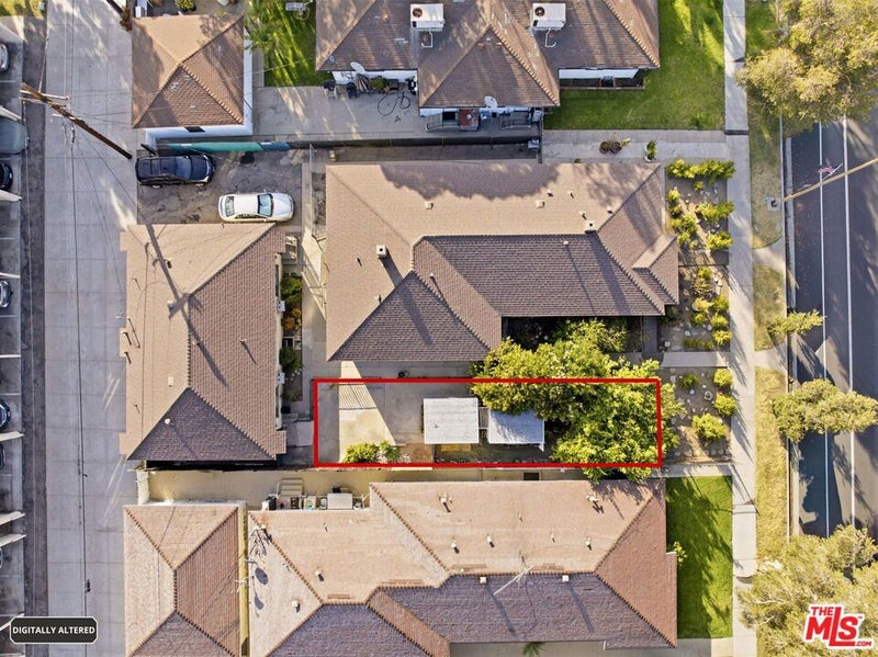 2018 W Glenoaks Boulevard
