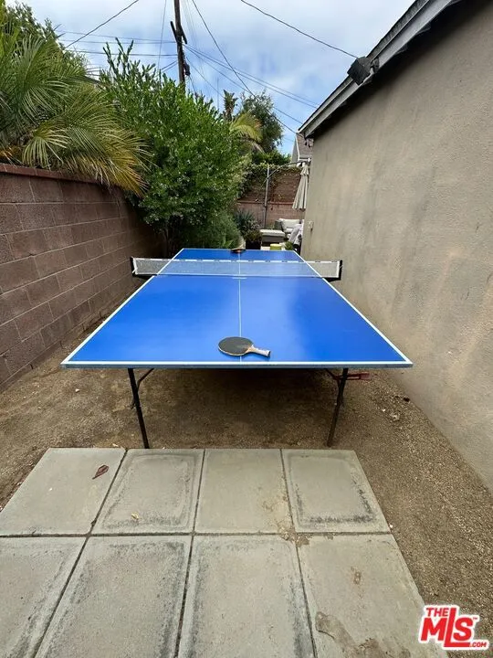 Los Angeles, California 90066, United States, 3 Bedrooms Bedrooms, ,2 BathroomsBathrooms,Residential,Active,196921