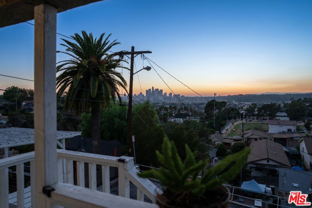 3851 Lincoln High Place