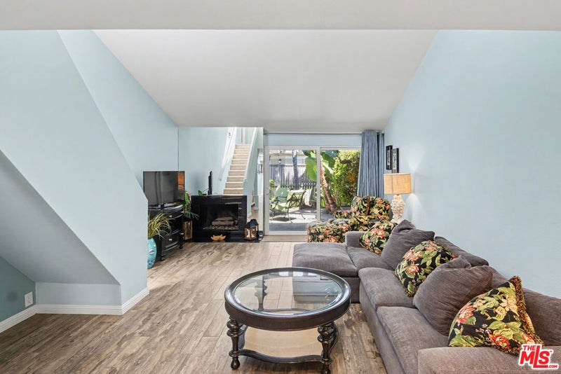 19525 Starfish Lane