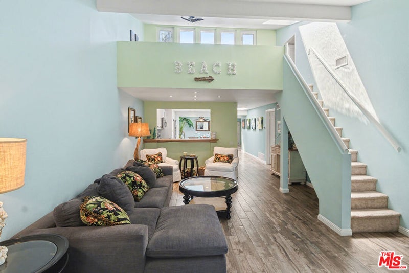 19525 Starfish Lane