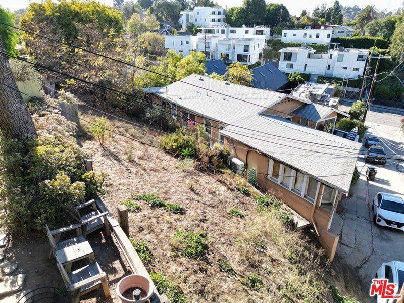 2380 Loma Vista Place