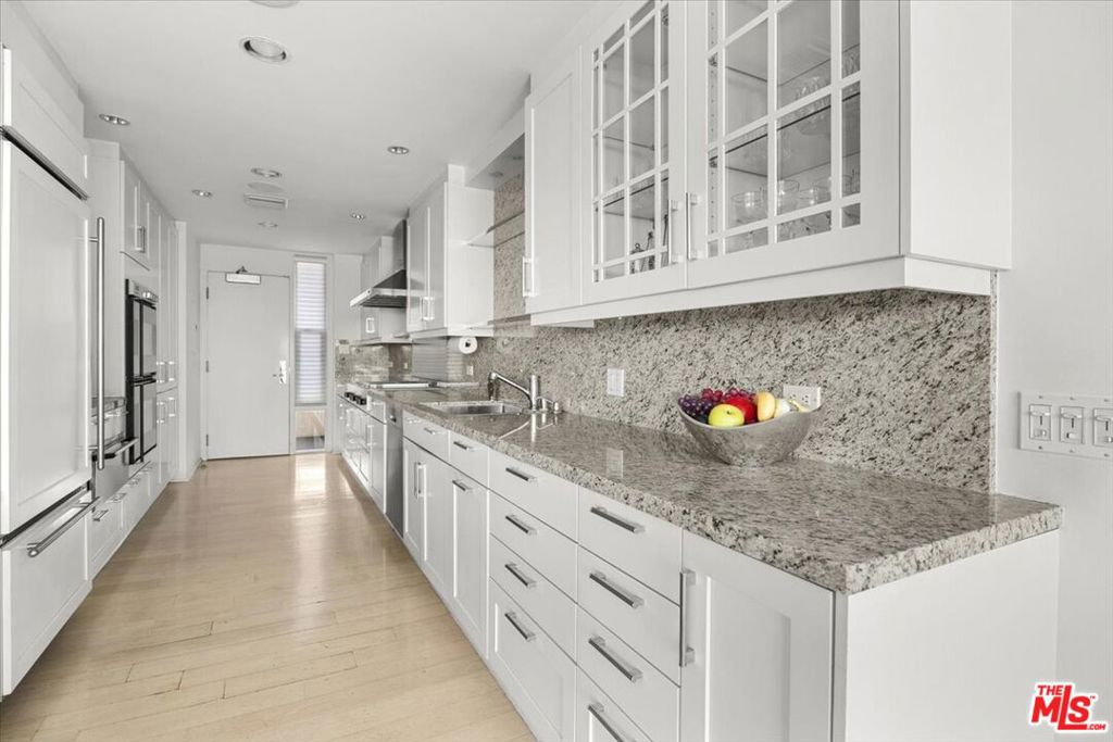 4267 Marina City Drive PH 5