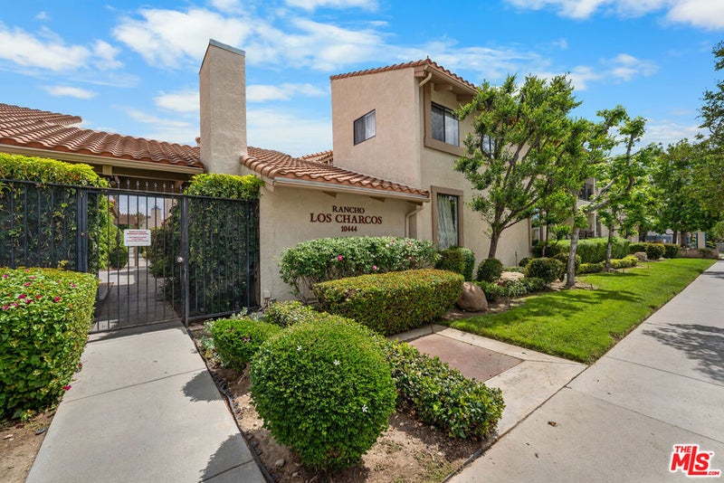 10444 Canoga Avenue 26
