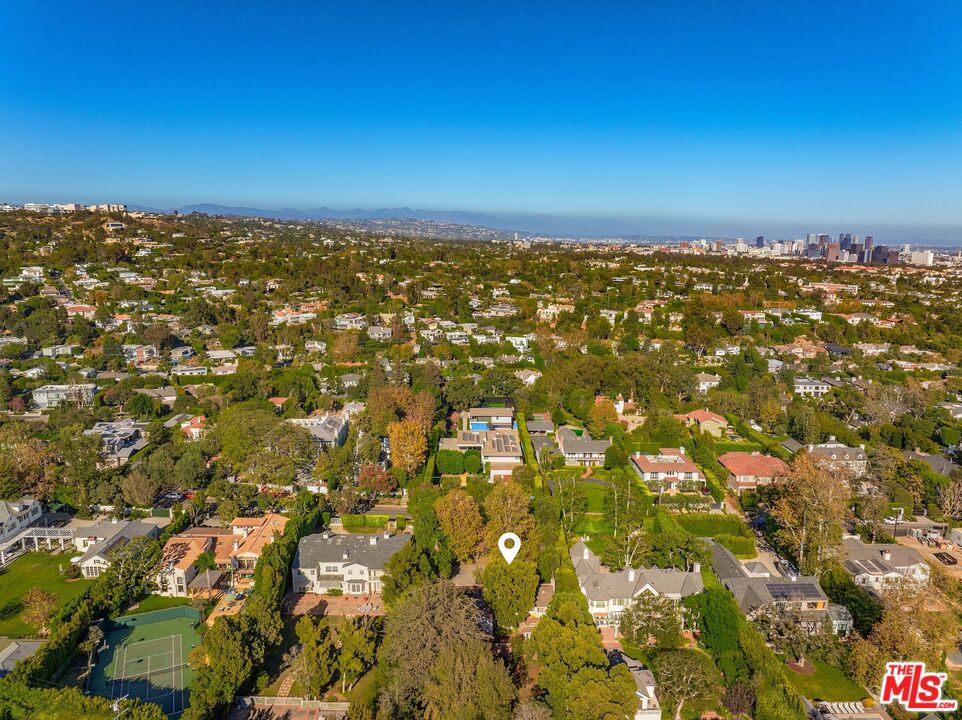 357 N Carmelina Avenue