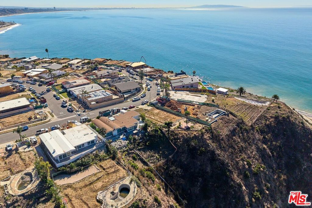 3913 Malibu Vista Drive
