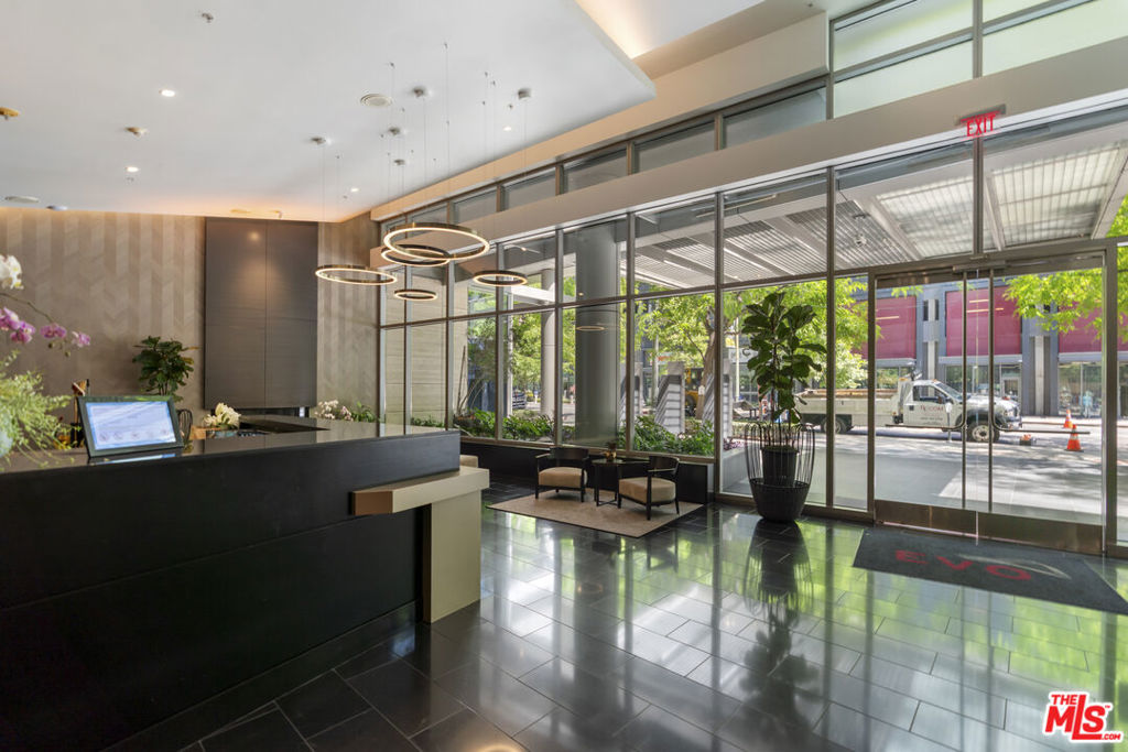 1155 S Grand Avenue 401