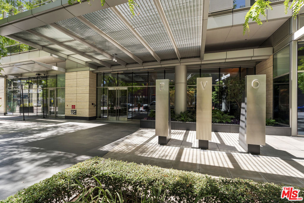 1155 S Grand Avenue 401