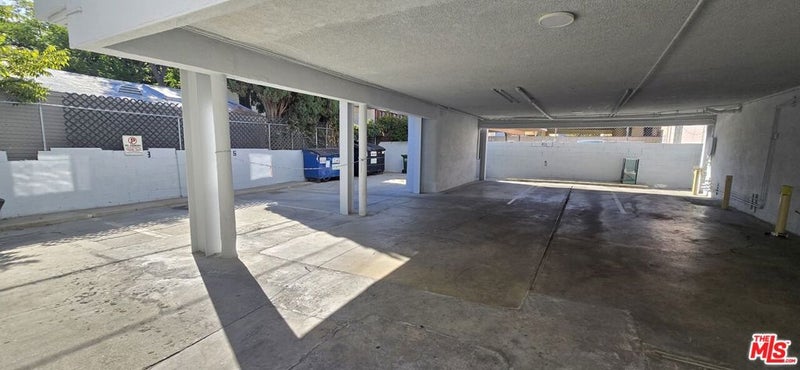 4942 Rosewood Avenue