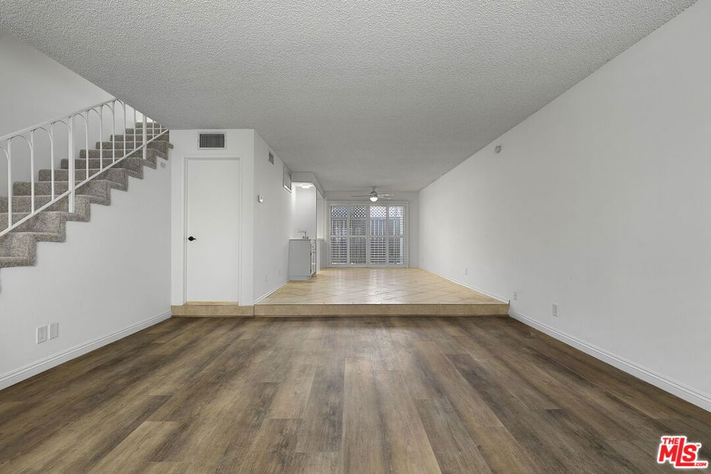 12951 Riverside Drive 4