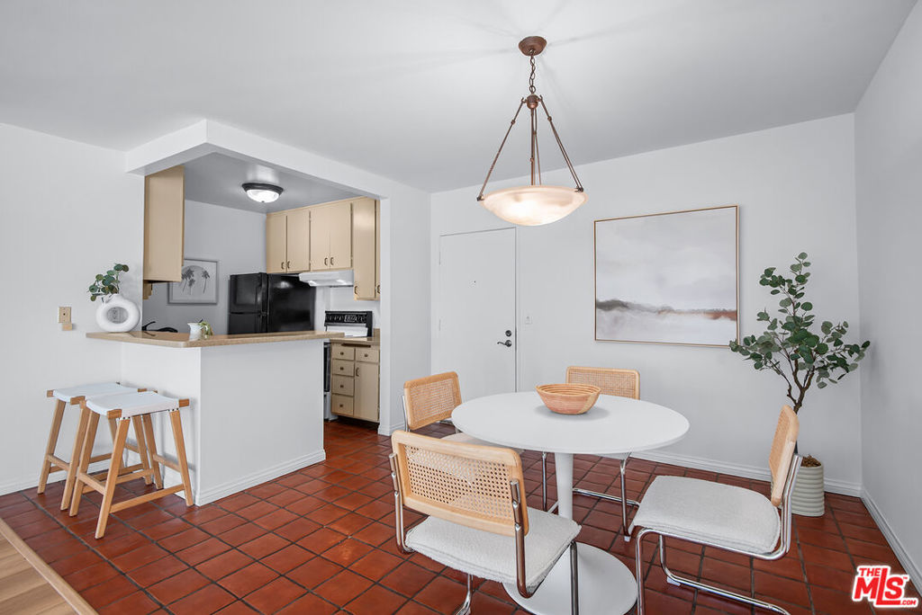 7777 W 91st Street B3160