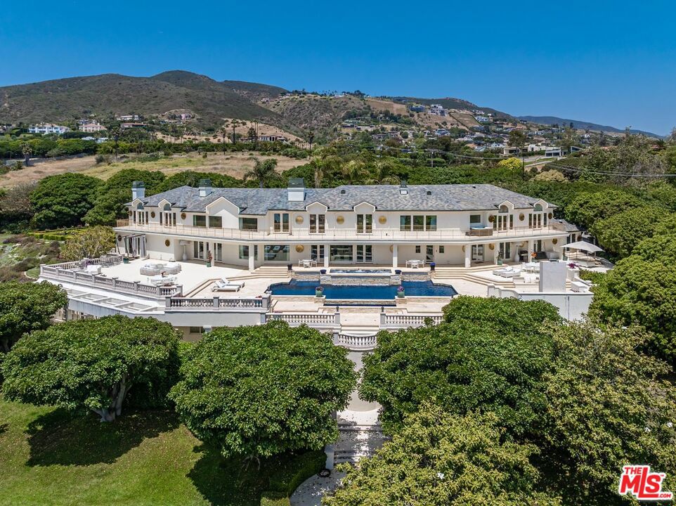 Properties 1 6051 Philip Avenue