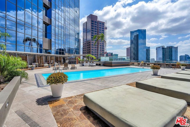 1100 Wilshire Boulevard 2605