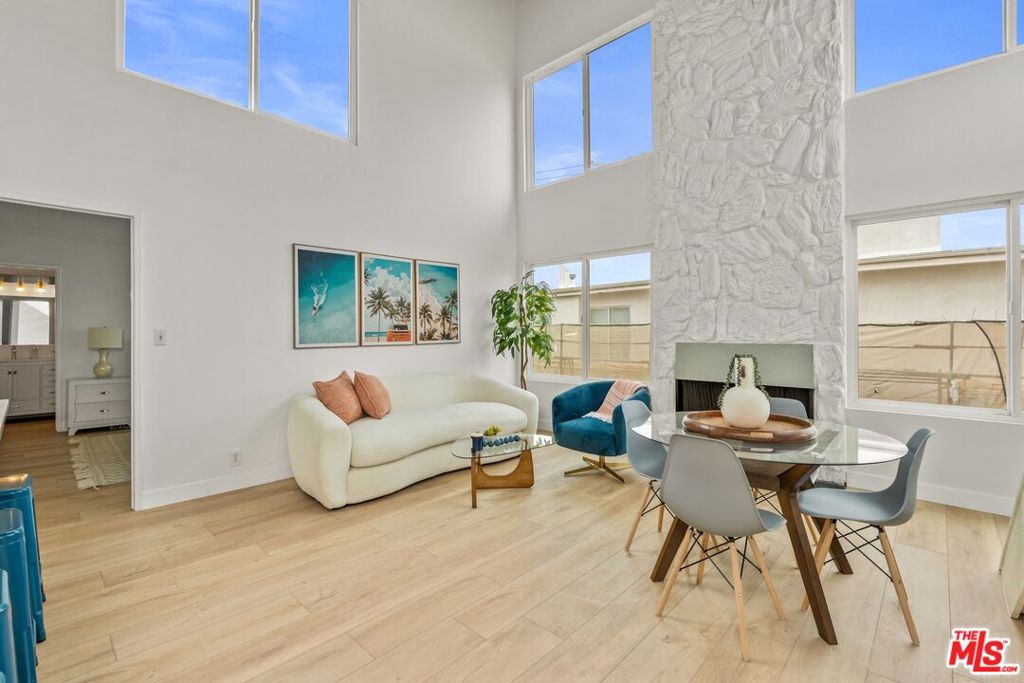 16 Quarterdeck Street 301