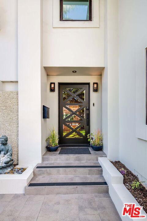 Properties 2 3201 Viola Place