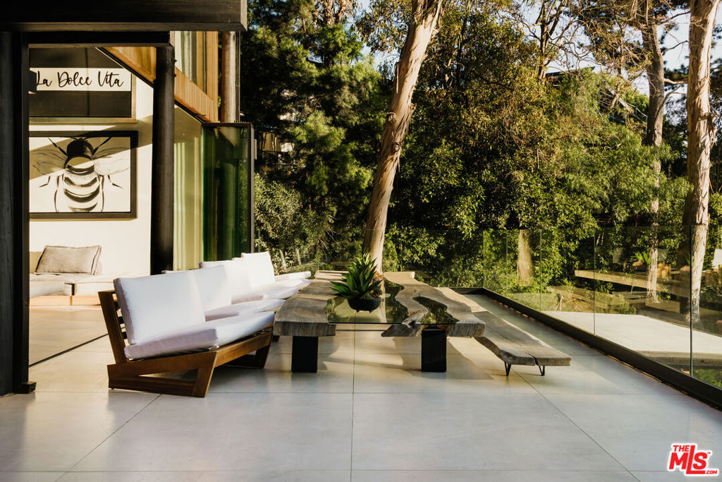1509 Amalfi Drive