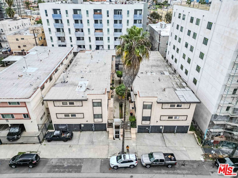 926 Fedora Street