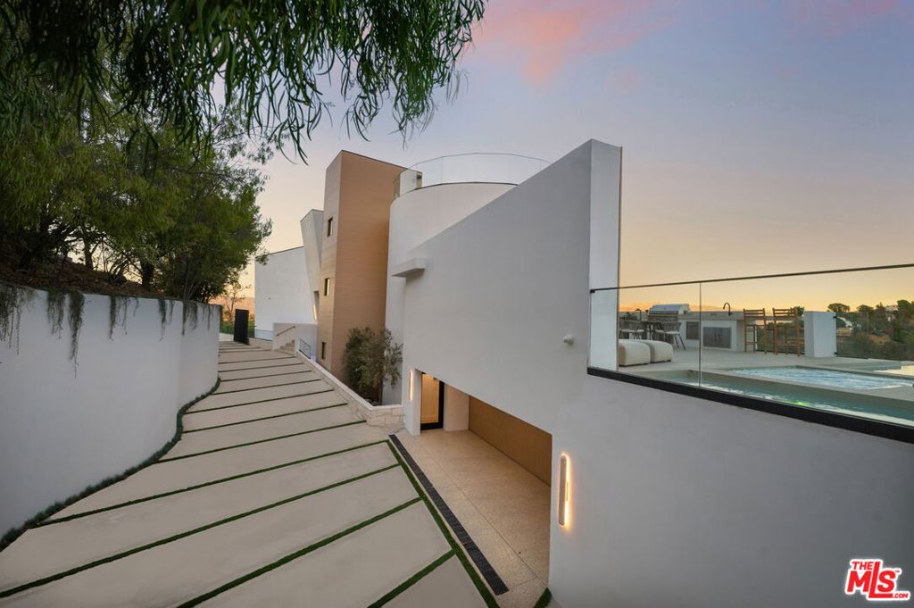 Properties 1 3596 Woodhill Canyon Road