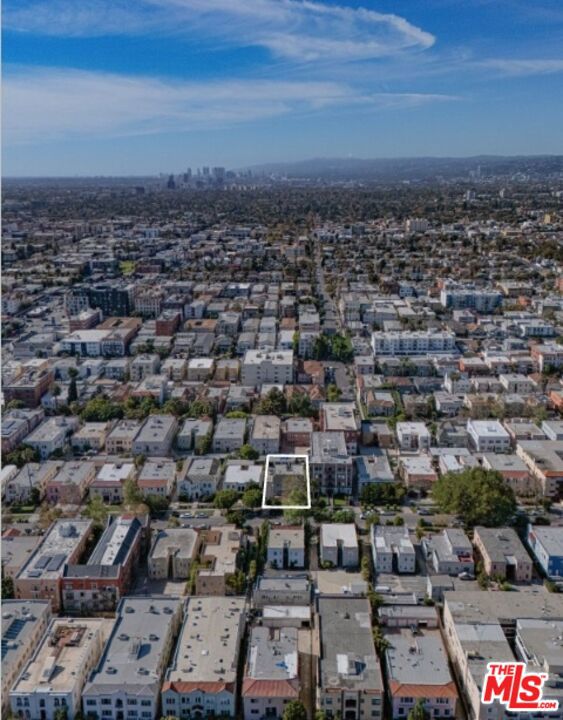 165 S Catalina Street