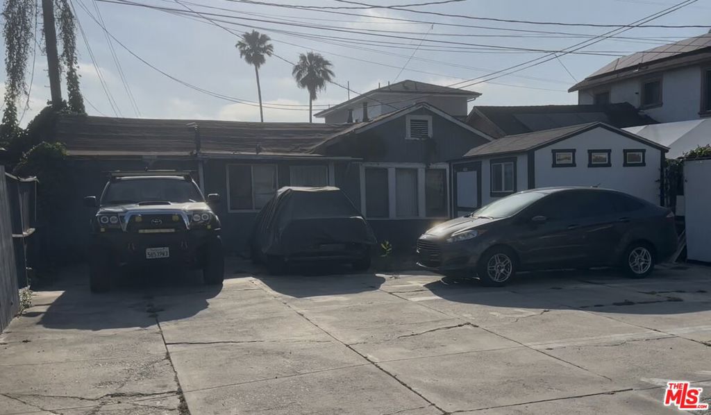 Properties 2 8703 Orchard Avenue