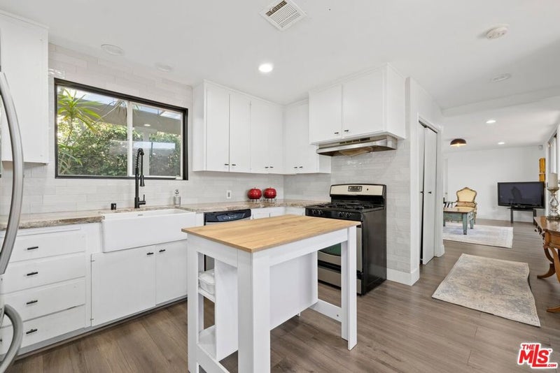 1298 Stradella Road