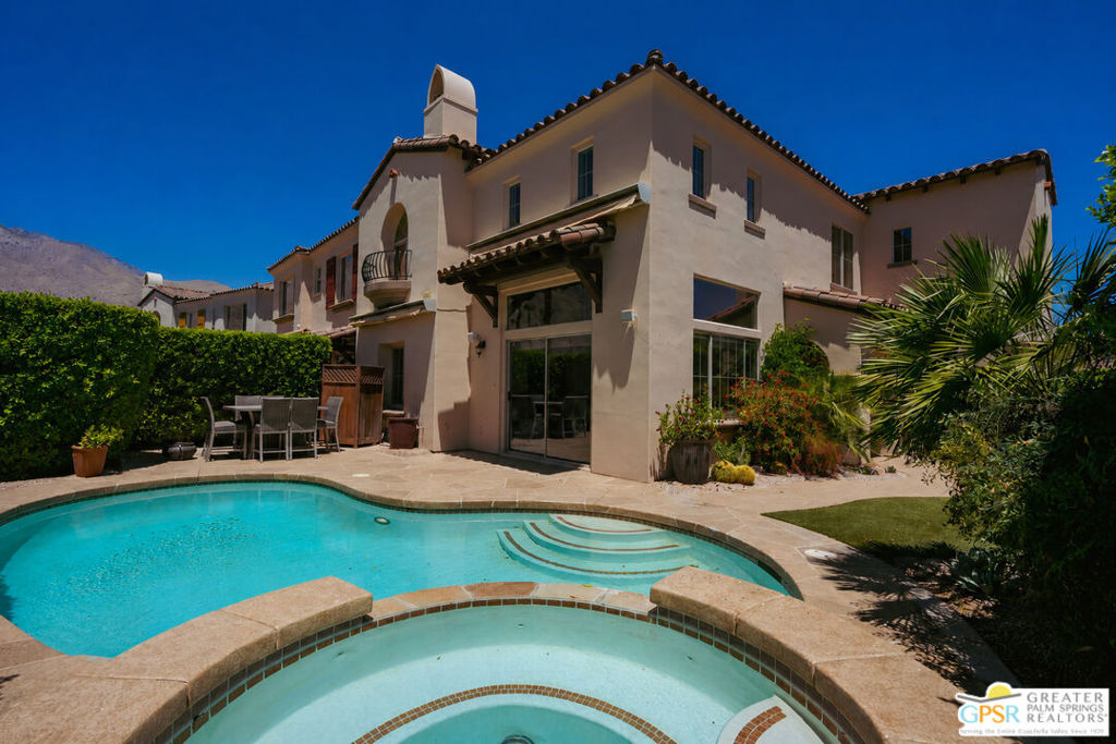 1365 Yermo Drive