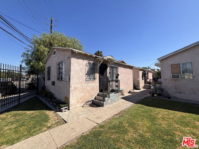 4106 S San Pedro Street