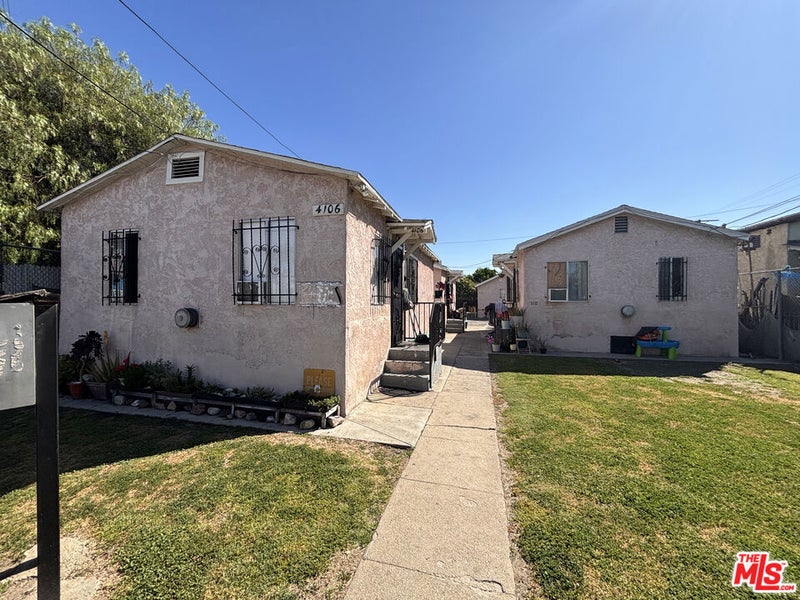 4106 S San Pedro Street