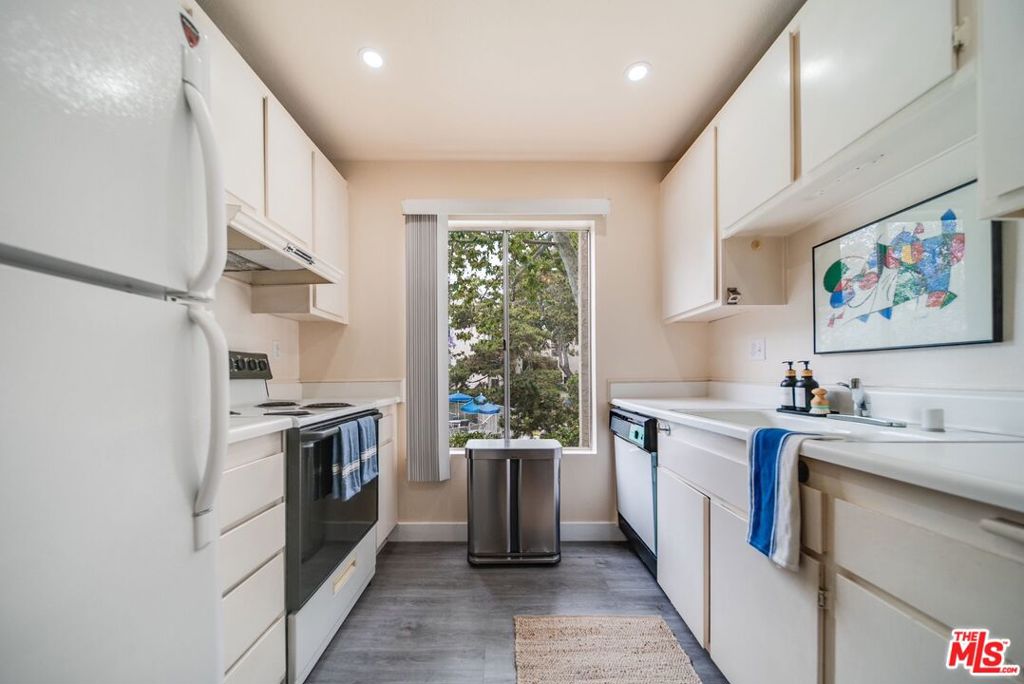 11108 Summertime Lane
