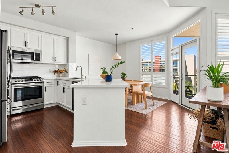 13044 Pacific Promenade 408