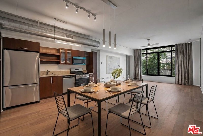 1111 S Grand Avenue 607