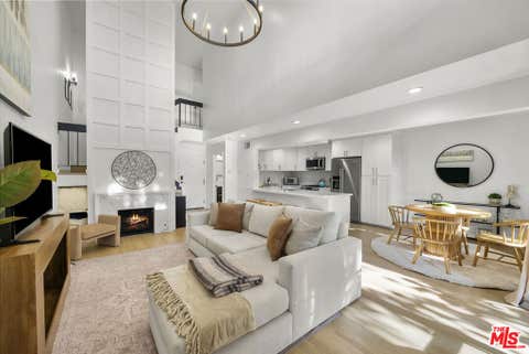 Photo of 4425 Whitsett Avenue #214, Los Angeles, CA 91604 (MLS # 26871101)