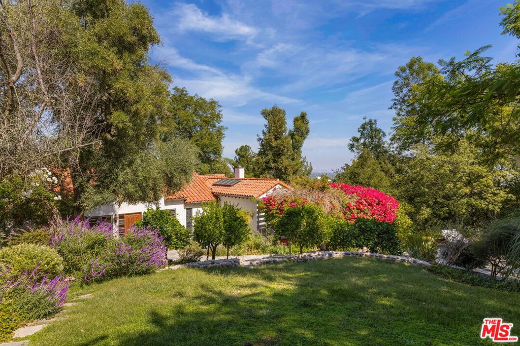 15091 Rayneta Drive