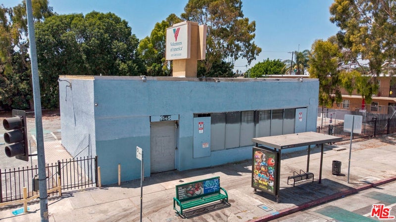 9145 S Broadway
