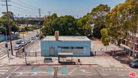 Photo of 9145 S Broadway, Los Angeles, CA 90003 (MLS # 26871713)