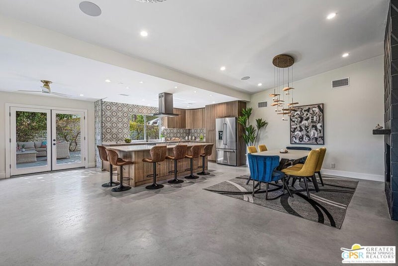 5155 E Bobolink Lane