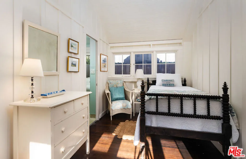 Santa Barbara, California 93108, United States, 3 Bedrooms Bedrooms, ,3 BathroomsBathrooms,Residential,Active,197176