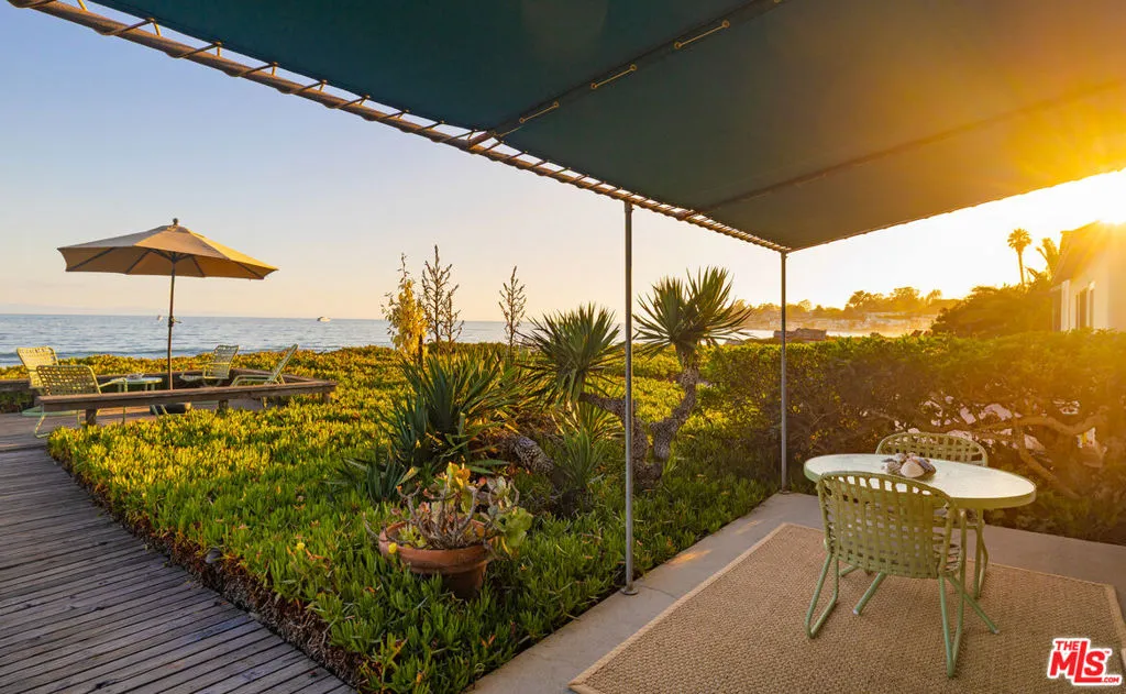 Santa Barbara, California 93108, United States, 3 Bedrooms Bedrooms, ,3 BathroomsBathrooms,Residential,Active,197176