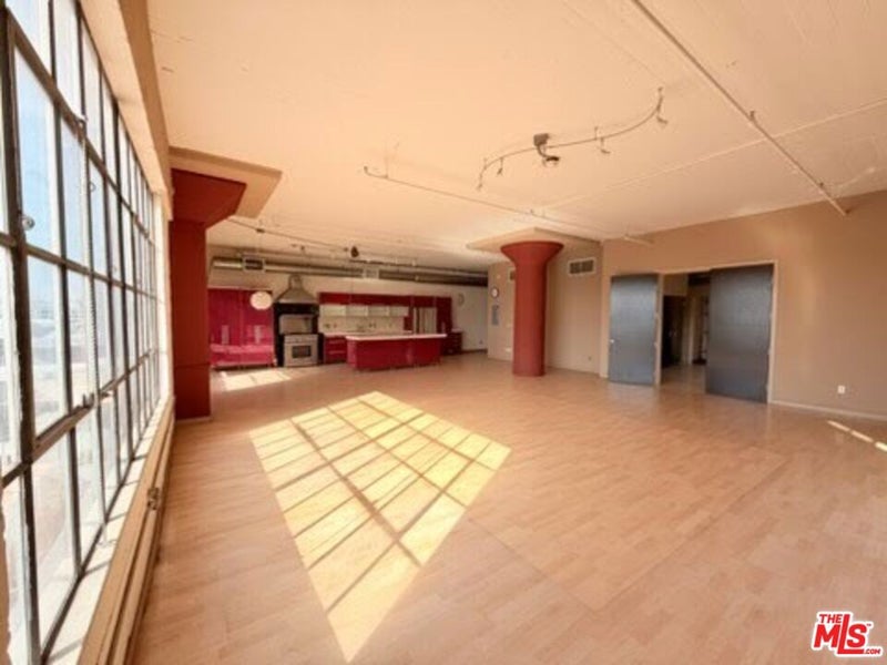 1855 Industrial Street 509
