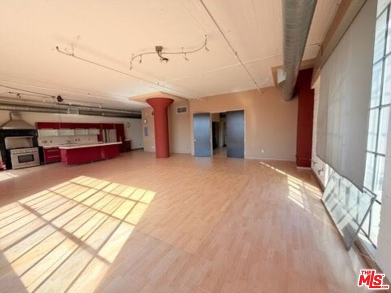 1855 Industrial Street 509
