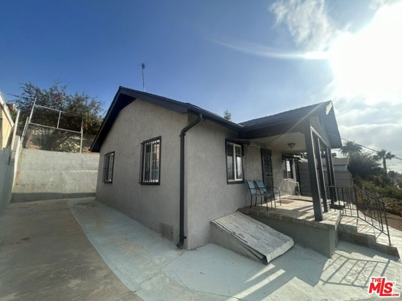 3335 Floral Drive