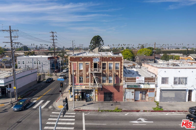 5929 S Broadway