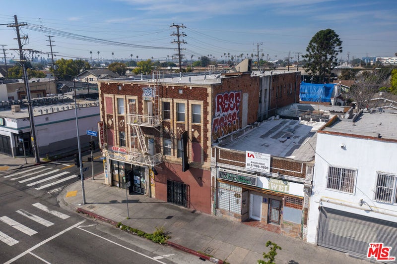 5929 S Broadway