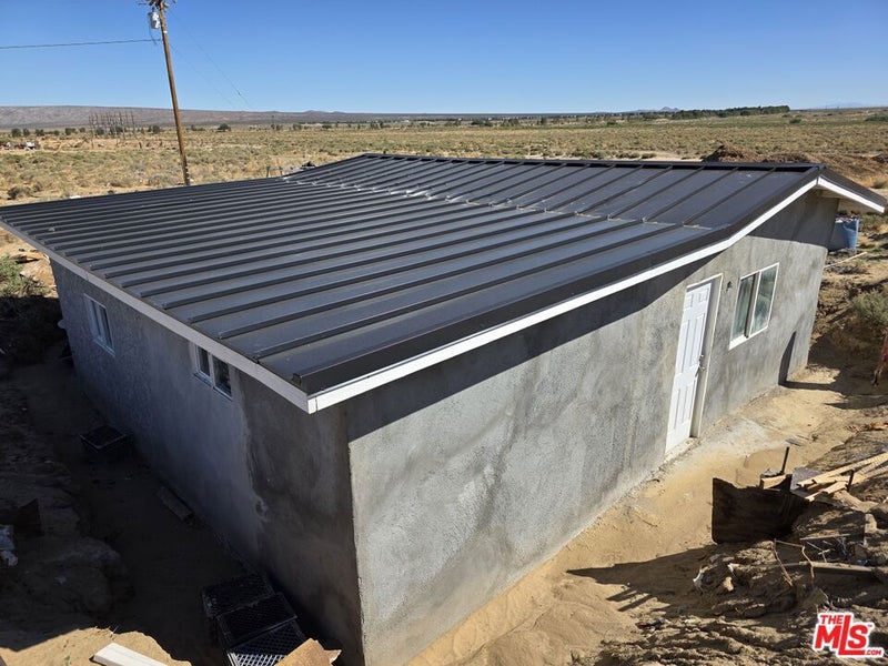 7797 Quartz Road