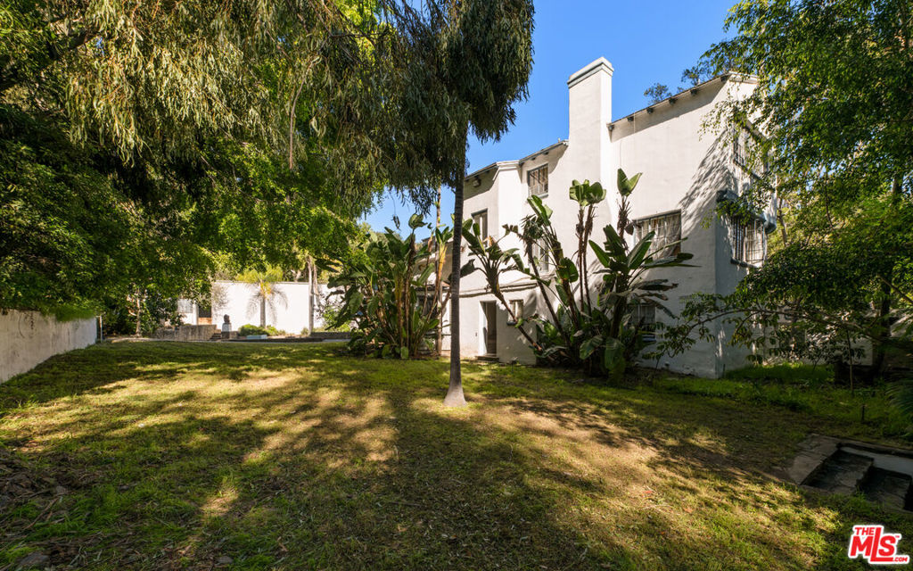 1196 Brooklawn Drive