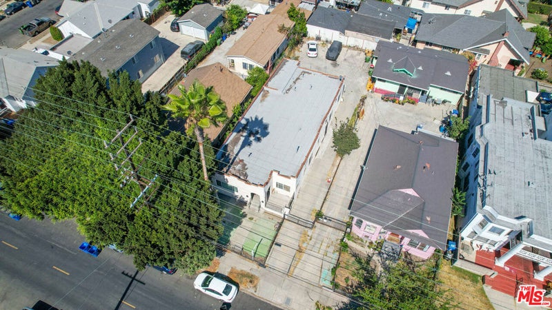 4614 Wall Street
