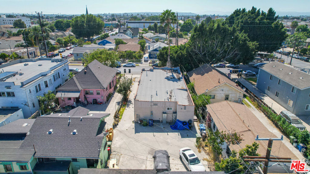 4614 Wall Street