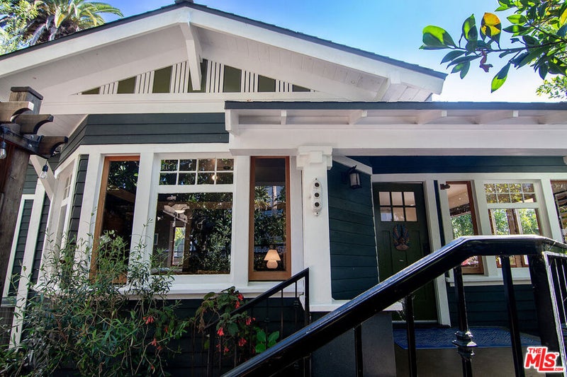 1130 Electric Avenue