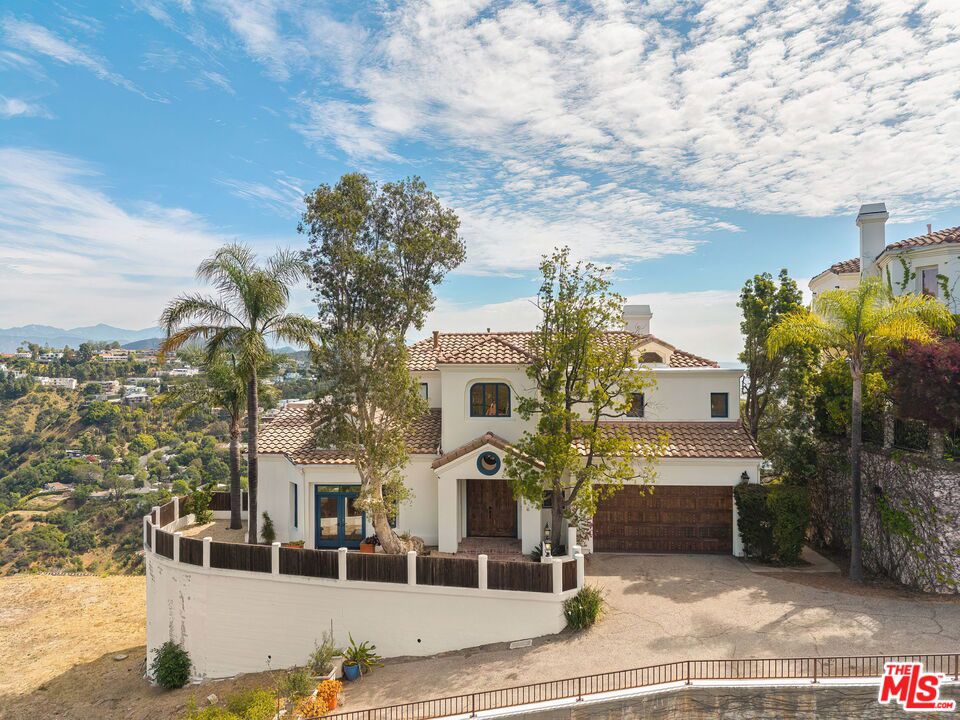 2131 Kew Drive